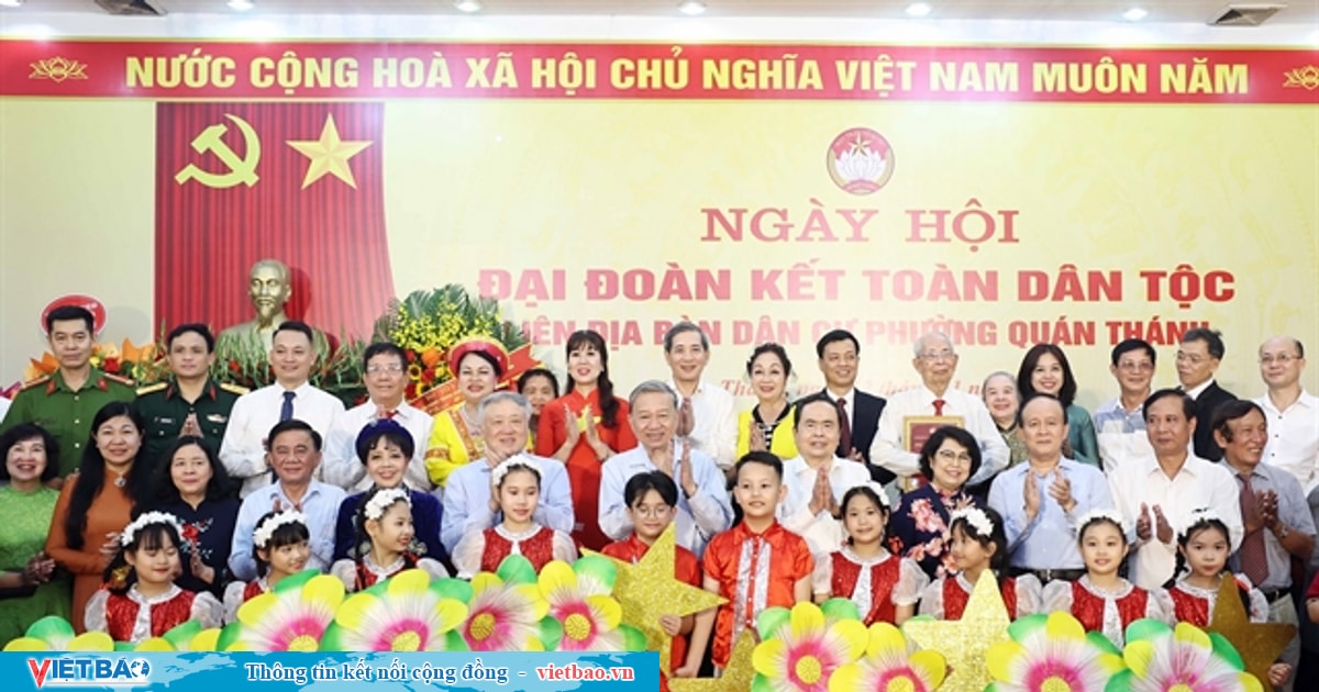 Party leader attends Great National Solidarity Festival in Hà Nội