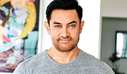 Sao Bollywood Aamir Khan bác tin giấu tiền trong bao lúa mì cho người nghèo