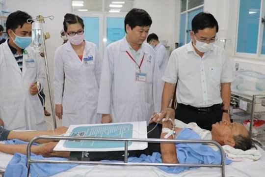 Tập trung cứu chữa người bị thương trong vụ sập công trình ở Đồng Nai