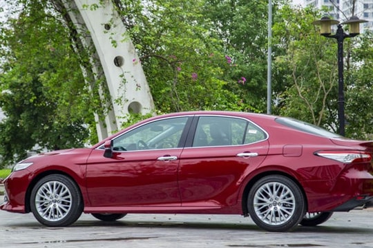 Toyota Camry là mẫu xe hạng D duy nhất có doanh số vượt quá 100 xe trong tháng 4/2020