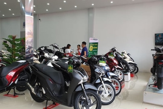 Giá xe máy tăng đồng loạt, Honda SH 2019 đội giá kỷ lục