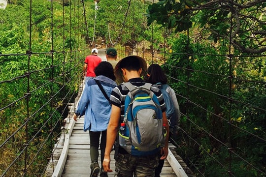 Trekking chinh phục suối Lồ Ô - đỉnh Đá Đỏ (Ninh Thuận)