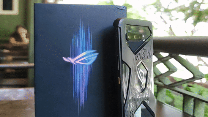 Video mở hộp ASUS ROG Phone 3: Smartphone gaming với Snapdragon 865+, màn hình 144Hz, camera 64MP, pin 6.000mAh