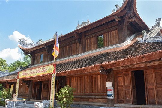 Ngôi chùa nghìn năm tuổi  - Trường Đại học phật giáo đầu tiên ở Việt Nam