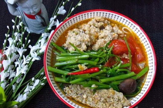 Food Blogger Liên Ròm bày cách nấu canh bún chay mà không cần đậu hũ, ngon bất ngờ!