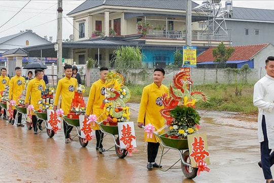 Dàn 'siêu xe khủng' trong đám hỏi ở Thái Nguyên gây 'bão cộng đồng mạng'