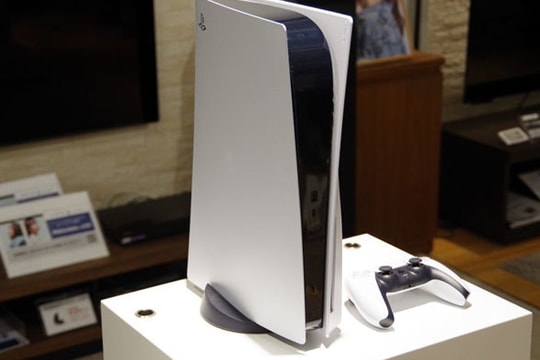 Đặt hàng PS5 qua Amazon, bị đánh tráo thành đồ chơi hoặc thức ăn cho mèo, thậm chí... mất cắp