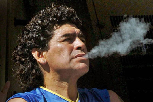 Huyền thoại Maradona đã tìm tới ma túy như thế nào?