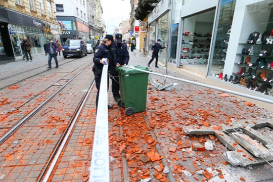Động đất mạnh ở Croatia, nhiều toà nhà đổ sập