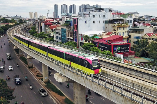 Tàu dự án Nhổn - ga Hà Nội chạy thử toàn tuyến trên cao