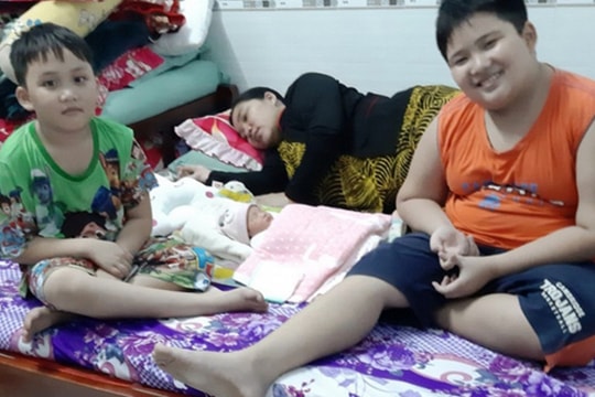 Sản phụ sinh con trên tàu cao tốc ngay ngày đầu năm mới
