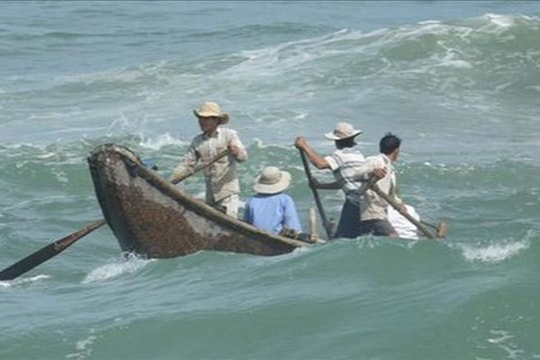 Mưu sinh ngày biển động, 2 vợ chồng đuối nước thương tâm