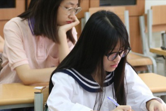 Tranh cãi quanh đề thi học sinh giỏi lớp 9 môn Ngữ văn, Toán của Hà Nội