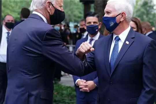 Ông Pence nhắc ông Biden luôn 'cảnh giác' với Trung Quốc