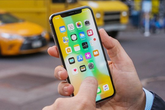 iPhone X hàng bãi giá hơn 7 triệu đồng ồ ạt về Việt Nam dịp cuối năm