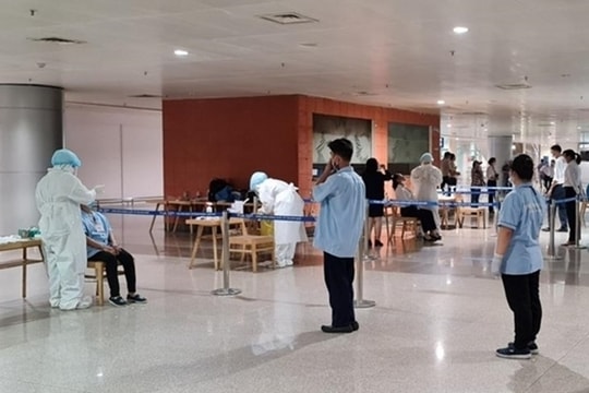 Hai phương án nhân sự để Tân Sơn Nhất hoạt động bình thường dịp Tết Nguyên đán
