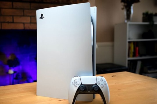 Giá bán PlayStation 5 xách tay giảm mạnh tại Việt Nam