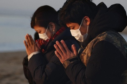 Người Nhật tưởng niệm nạn nhân thảm họa động đất-sóng thần