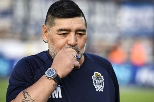Huyền thoại Maradona bị trói, đối xử như tù binh trước khi qua đời