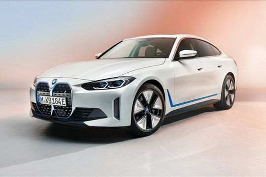 BMW i4 có công suất lên tới 523 mã lực, cạnh tranh sát sườn Tesla Model 3
