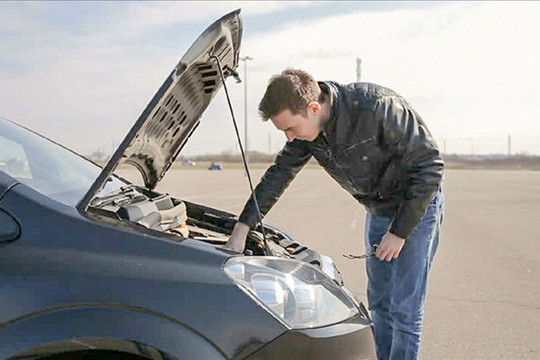 Động cơ xe máy dầu thường gặp những hư hỏng gì?