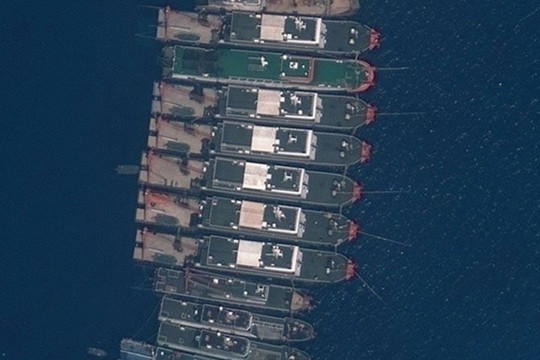 Philippines tố 44 tàu Trung Quốc vẫn ở đảo Sinh Tồn Đông