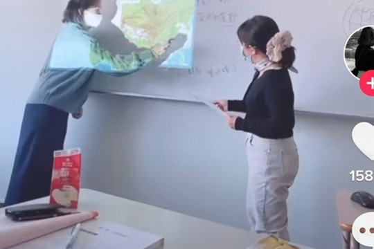Clip nữ sinh Việt 'cắt đứt' đường lưỡi bò do cô giáo Trung Quốc trình chiếu