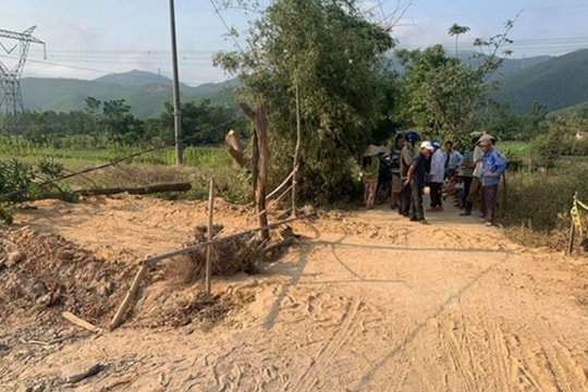 Người dân Huế lập hàng rào chặn thi công cao tốc Cam Lộ - La Sơn