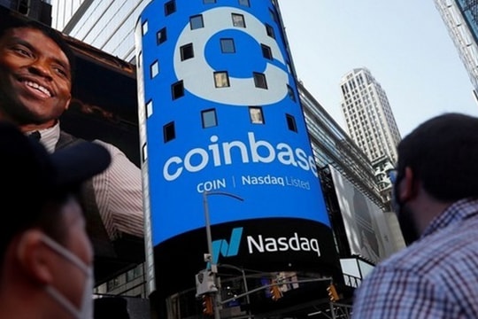 Bitcoin, Dogecoin lập đỉnh trong ngày Coinbase chính thức lên sàn