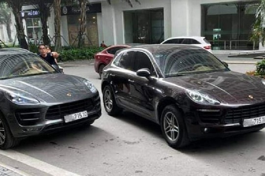Tạm giữ 2 xe sang Porsche trùng biển số tại Times City