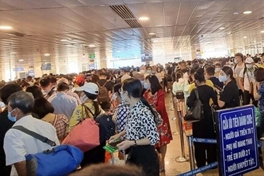 Ùn tắc sân bay Tân Sơn Nhất dịp lễ, Bộ trưởng Nguyễn Văn Thể chỉ đạo gì?