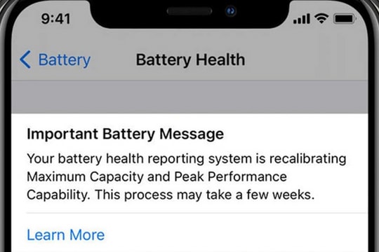 Nhận được thông báo này, người dùng iPhone sẽ được thay pin miễn phí
