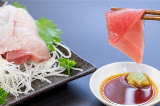 Nếu từng trộn wasabi vào nước tương khi ăn sushi, bạn đã ăn món Nhật này sai cách