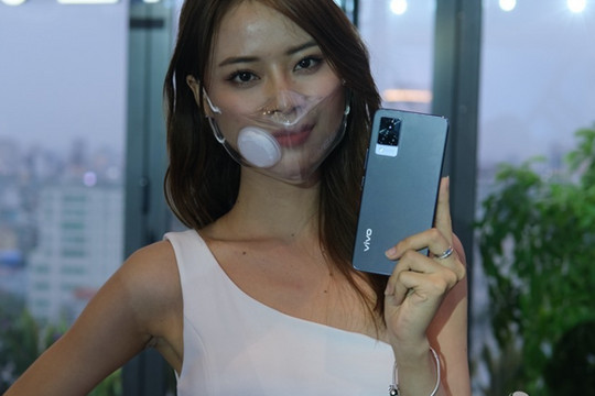 Vivo ra mắt V21 5G, tập trung vào camera selfie