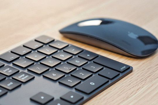 Apple xác nhận ngừng sản xuất các phụ kiện Magic Mouse, Keyboard và Trackpad màu xám