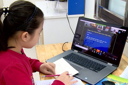 Học sinh lớp 12 tại Hà Nội sẽ làm bài kiểm tra khảo sát trực tuyến thế nào?