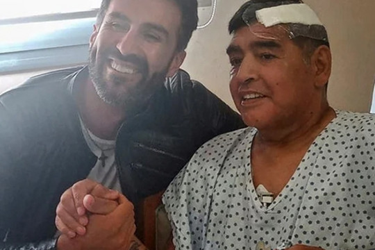 7 nhân viên y tế bị buộc tội hại chết Diego Maradona