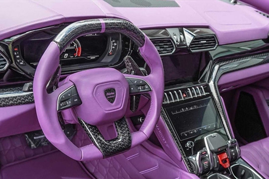 Ngắm nội thất màu tím mộng mơ trên siêu SUV Lamborghini URUS
