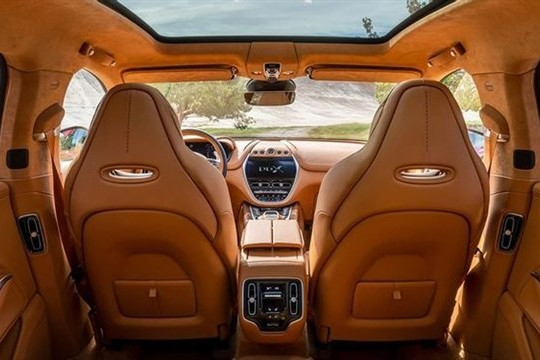 SUV 'quý tộc' Aston Martin DBX 2021 có gì đặc biệt?