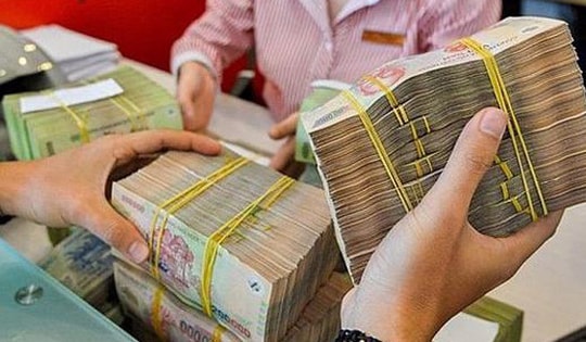 Nới room tín dụng cho ngân hàng, lãi suất có thể tăng?