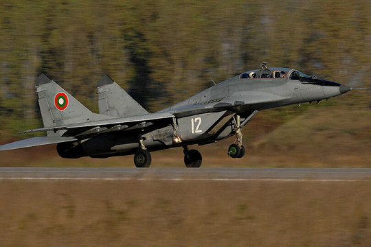 Bulgaria tìm thấy hộp đen máy bay tiêm kích MiG-29 rơi ở Biển Đen