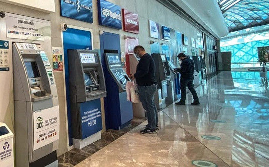 Đột nhập máy ATM dễ dàng chỉ bằng một chiếc điện thoại