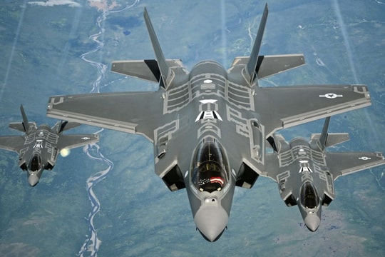 Tại sao Thụy Sĩ bỏ qua hàng châu Âu, quyết mua chiến đấu cơ F-35A Mỹ?