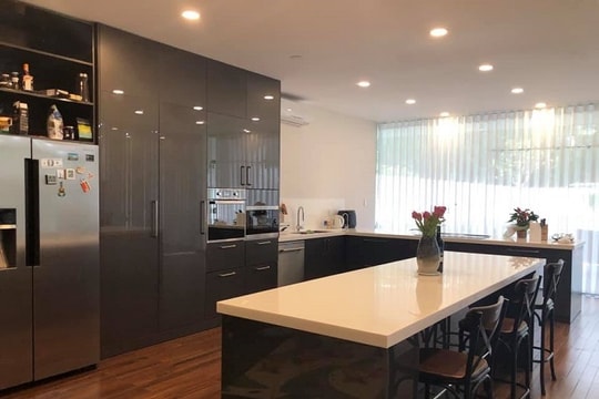Siêu phẩm nhà cấp 4 rộng 300m2, gây mê với hồ bơi vô cực mini