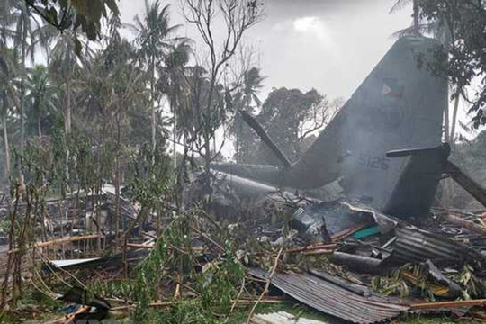 Vụ máy bay rơi ở Philippines: Bộ Quốc phòng chỉ thị mở cuộc điều tra