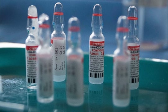 Mexico sản xuất thử nghiệm lô vaccine Sputnik-V đầu tiên