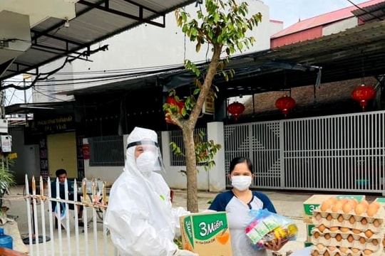 Tình nguyện làm người vận chuyển trong tâm dịch