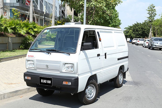 Suzuki Blind Van chiếc xe tải van cỡ nhỏ đáng tiền cho nội đô