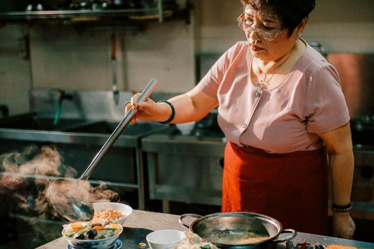 "Đệ nhất ẩm thực Hà Thành" Ánh Tuyết được đề nghị xét tặng Nghệ nhân nhân dân