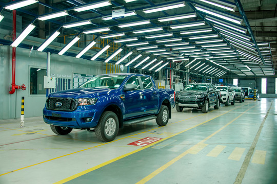 Ford Việt Nam xuất xưởng mẫu xe bản tải Ranger lắp ráp từ dây chuyền mới tại Hải Dương